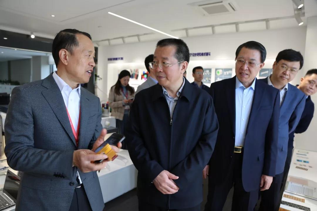 威海市委常委、市紀(jì)委書記、市監(jiān)委主任傅遜到聯(lián)橋集團(tuán)調(diào)研