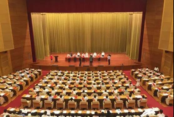 集團(tuán)黨委書記、董事長慕镕鍵被授予“山東省非公有制經(jīng)濟(jì)人士優(yōu)秀中國特色社會主義事業(yè)